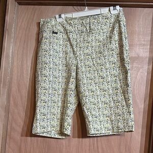 Peek & peck shorts 16 EUC